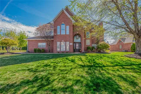 21 S Windsor Dr, Rogers, AR 72758