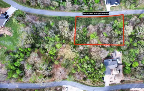 Dunkeld Drive, Bella Vista, AR 72715