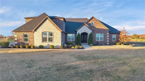 1678 Arbor Acres Ave, Springdale, AR 72762