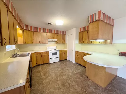 Kitchen - 147 Memory Ln, Clinton, AR 72031 photo 3 of 3