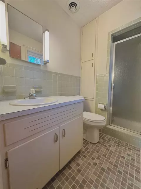 Bath - 147 Memory Ln, Clinton, AR 72031 photo 3 of 3
