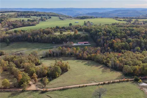 Cr 108, Compton, AR 72624