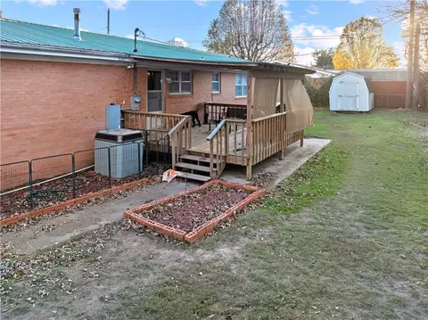 Exterior - 503 Skyline Dr, Harrison, AR 72601 photo 4 of 4
