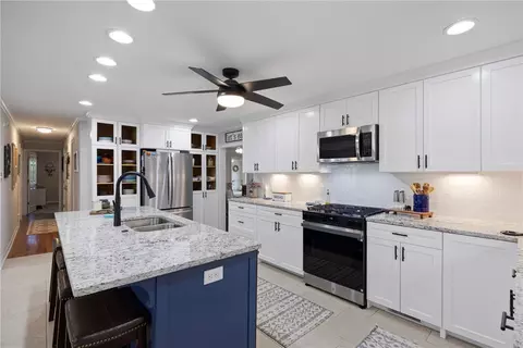Kitchen - 9417 Puddin Ridge Rd, Ozark, AR 72949 photo 3 of 6