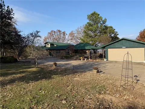 9417 Puddin Ridge Rd, Ozark, AR 72949
