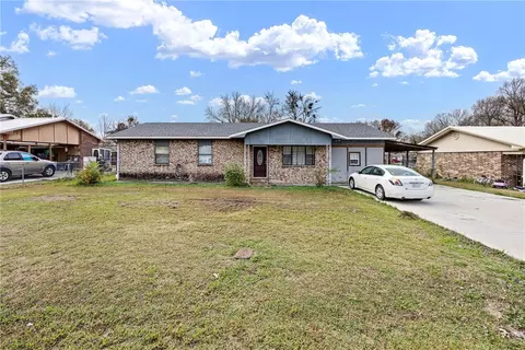 Exterior - 301 Alice Ln, Lavaca, AR 72941 photo 2 of 7