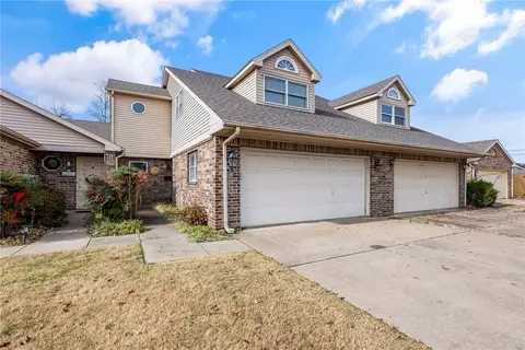 1020 W Cypress St #3, Rogers, AR 72756