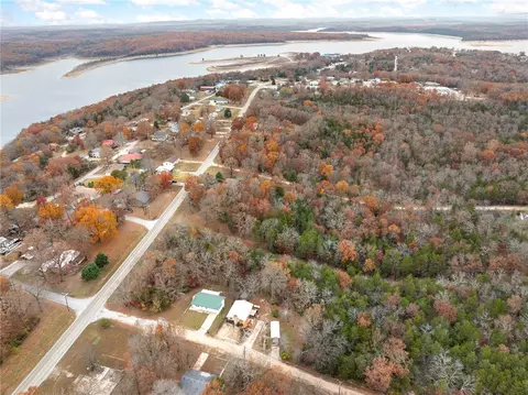311 Hazelwood Dr, Lead Hill, AR 72644