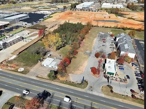 901 SE Walton Blvd, Bentonville, AR 72712