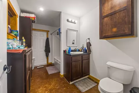 Bath - 16313 Van Hook Rd, Gentry, AR 72734 photo 1 of 1
