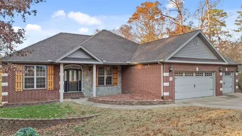 50 Lyndhurst Dr, Bella Vista, AR 72714