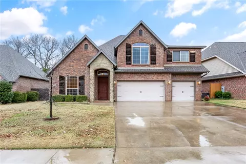 1704 SW Gosford Ave, Bentonville, AR 72713