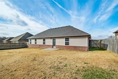 Exterior - 4703 Cory St, Springdale, AR 72762 photo 6 of 7