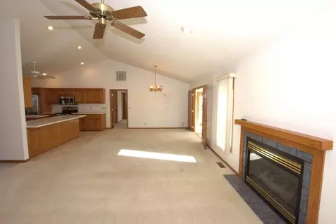 126 Briarbrook Dr, Carl Junction, MO 64834 photo 6