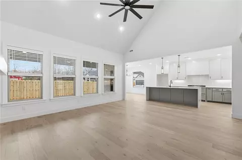 Living - 491 Silverview Ave, Centerton, AR 72719 photo 5 of 6