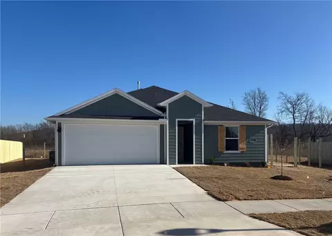 581 Shepherd St, Prairie Grove, AR 72753