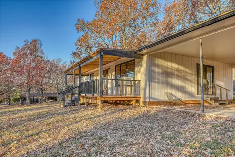 Exterior - 5497 S Mountain Rd, Marshall, AR 72650 photo 2 of 8