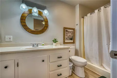 Bath - 5497 S Mountain Rd, Marshall, AR 72650 photo 2 of 3
