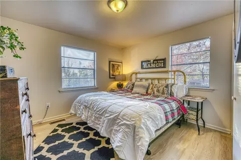 Bedroom - 5497 S Mountain Rd, Marshall, AR 72650 photo 1 of 4