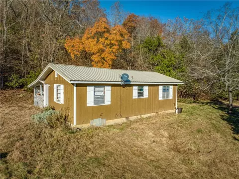 Exterior - 533 Blackfoot Rd, Marshall, AR 72650 photo 3 of 11