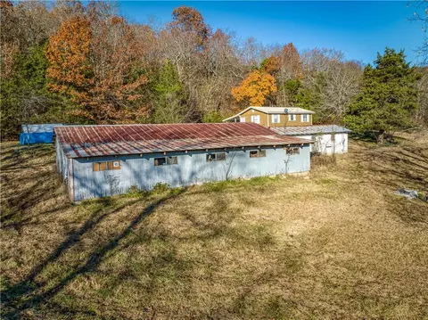 Exterior - 533 Blackfoot Rd, Marshall, AR 72650 photo 6 of 11