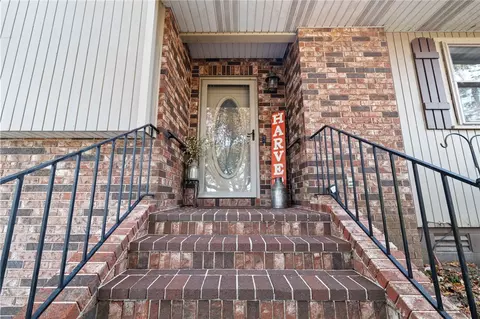 6453 Whispering Pine Rd, Harrison, AR 72601 photo 3