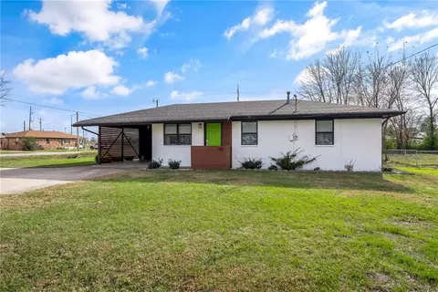 Undisclosed, Bentonville, AR 72712