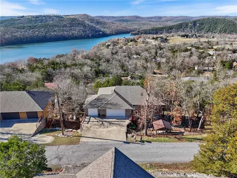 20 Quail Run, Holiday Island, AR 72631
