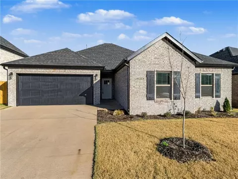 6906 Basswood Ave, Bentonville, AR 72713