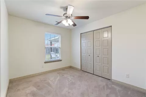 Bedroom - 681 Edens Ct, Centerton, AR 72719 photo 3 of 4