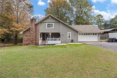 410 Mountain View Ct, Russellville, AR 72802