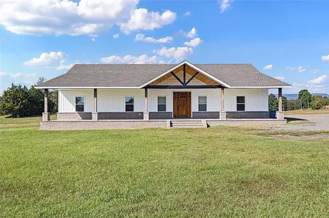 10447 Rob Hill Rd, Dardanelle, AR 72834