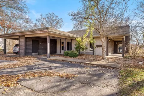 26 Shakespeare Dr, Bella Vista, AR 72714