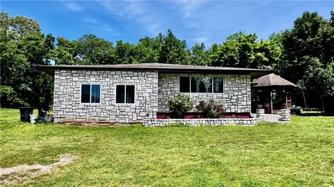 16478 Hale Mountain Rd, Morrow, AR 72749
