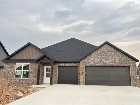 4750 Farmhouse St, Springdale, AR 72762