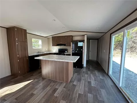 100 Elm St, Earle, AR 72331