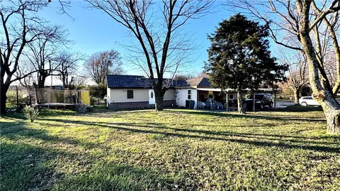 895 Midway Ave, Decatur, AR 72722