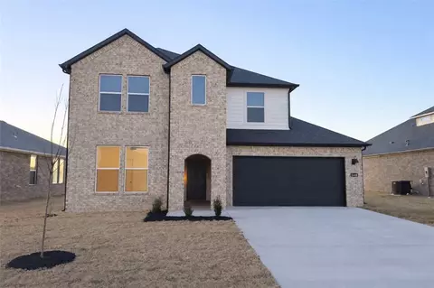 1040 Shine Pl, Bentonville, AR 72713