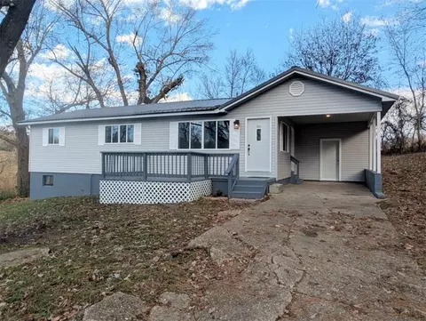 901 S Ash St, Harrison, AR 72601 photo 2