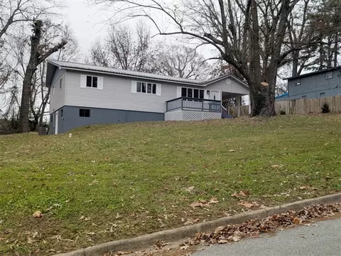 901 S Ash St, Harrison, AR 72601 photo 3