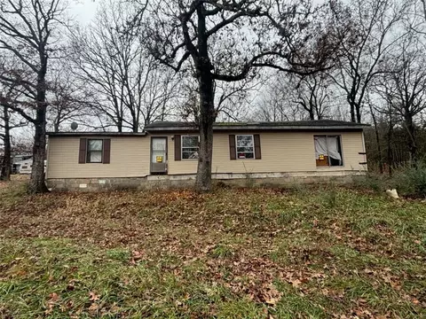 14815 Paulk Rd, West Fork, AR 72774