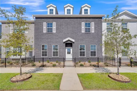 2908 SW Arlington Blvd, Bentonville, AR 72713