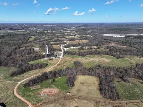 3 28 Lookout Ridge Ct, Noel, MO 64854