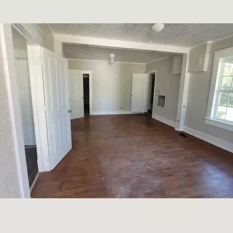 Living - 1712 S G St, Fort Smith, AR 72901 photo 2 of 2