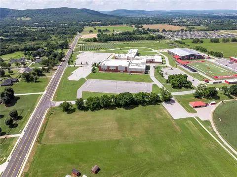 N Hwy 170, Farmington, AR 72730