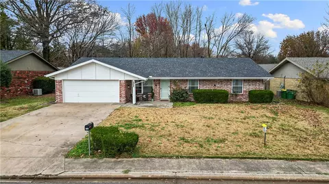 4104 Watkins Ave, Springdale, AR 72762