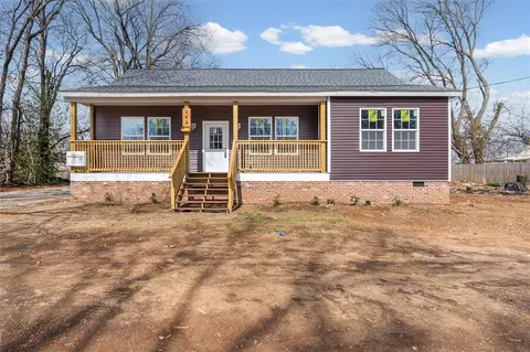 262 Dallas St SW, Gravette, AR 72736