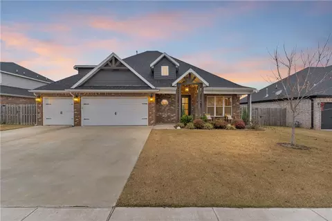 1805 Bergman Rd, Pea Ridge, AR 72751