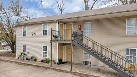 404 W 405 W Sisters Ave, Springdale, AR 72764 photo 2
