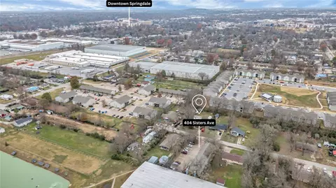 404 W 405 W Sisters Ave, Springdale, AR 72764 photo 8